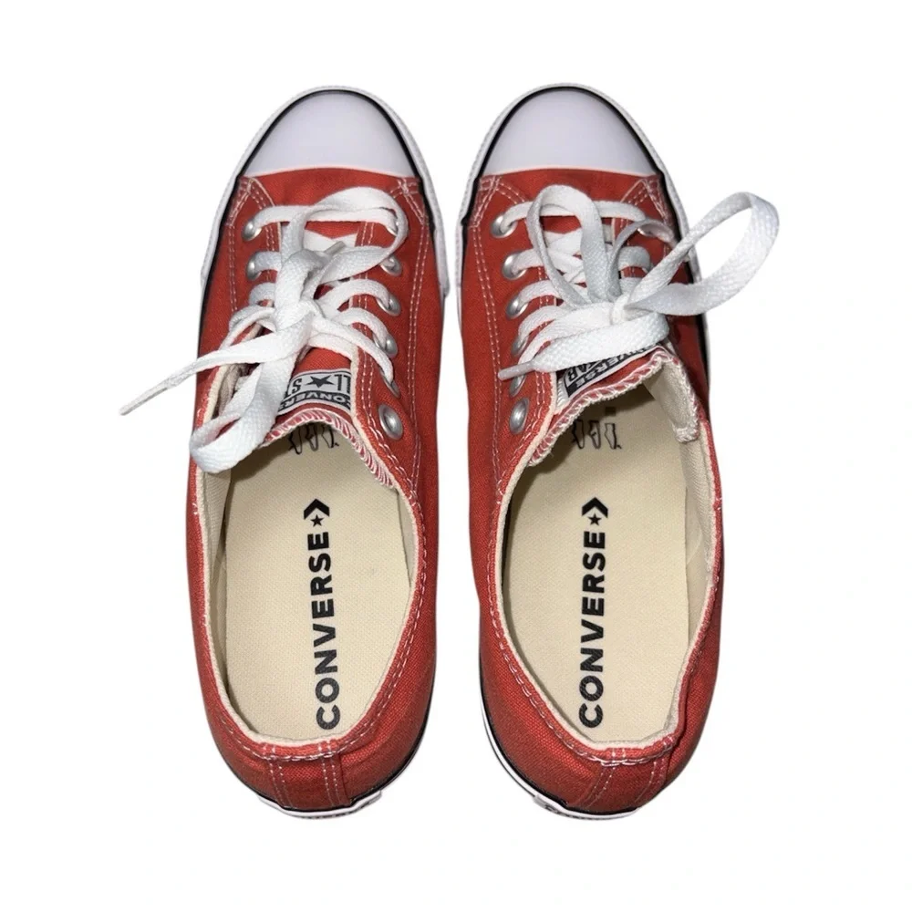 EUC Converse Chunk Taylor All Star Low ‘Seasonal Color Fire Opal’ Women Size 9.5